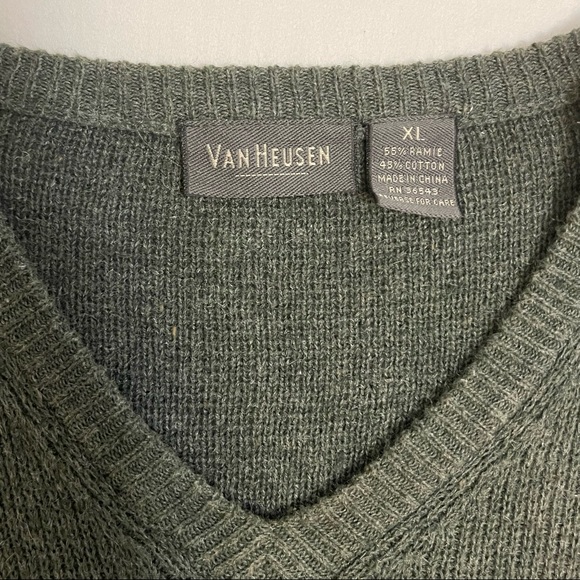 Vintage Van Heusen Sweater Vest Unisex Size XL - Picture 2 of 3